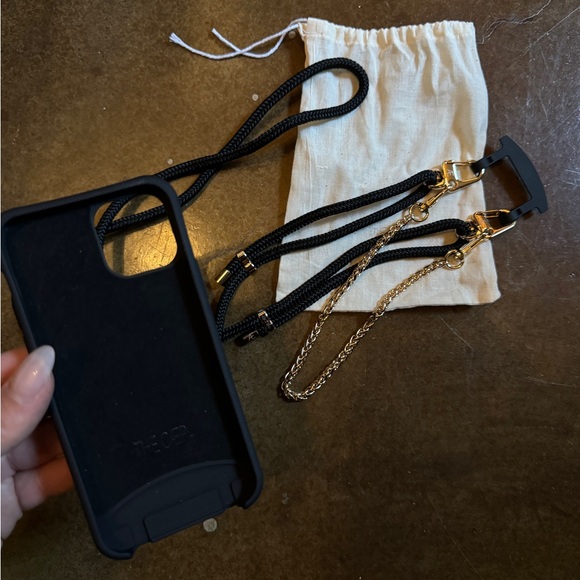 THE CAEP iPhone case and accessories - Picture 2 of 6